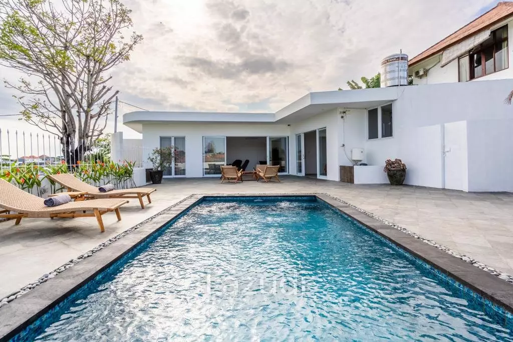 Berawa Villa with Rice Field Views