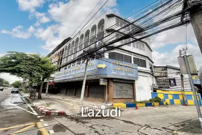 Prime Commercial Land for Sale on Prachachuen Road, Bangkok