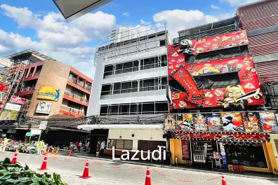 Prime 5-Story Commercial Building with Elevator near BTS Sala Daeng, Ideal for Restaurants, Bars, Clinics