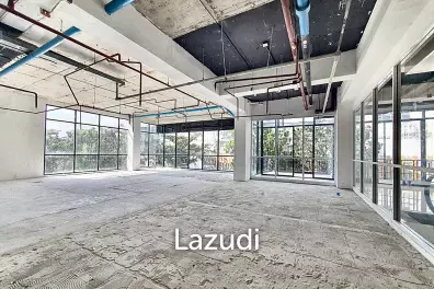 180 SQ.M Retail Spaces In Vanilla Moon Sathorn