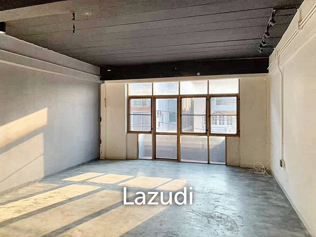 Home office for sale in Huaykwang