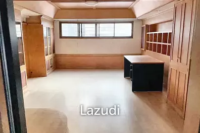 Home office for sale in Huaykwang