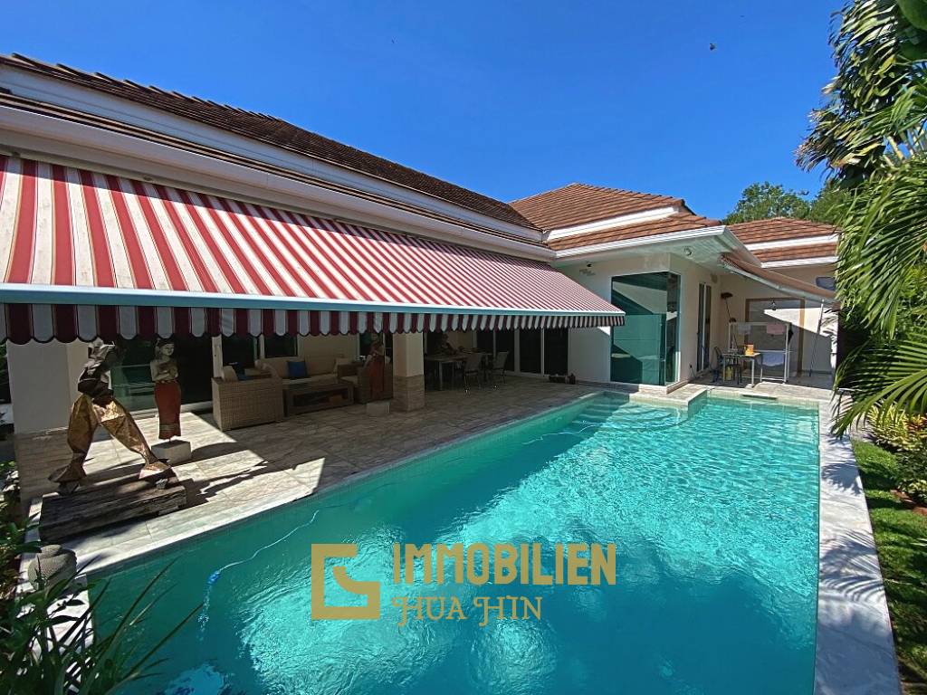 Modern 3 Bed 2 Bath Private Pool Villa For Sale in Woodlands Residence