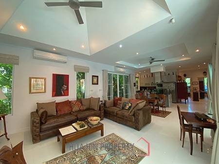 Modern 3 Bed 2 Bath Private Pool Villa For Sale in Woodlands Residence