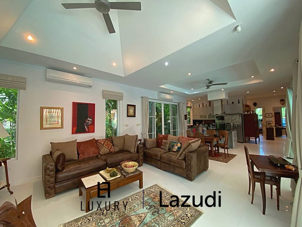 Modern 3 Bed 2 Bath Private Pool Villa For Sale in Woodlands Residence