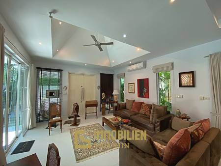 Modern 3 Bed 2 Bath Private Pool Villa For Sale in Woodlands Residence