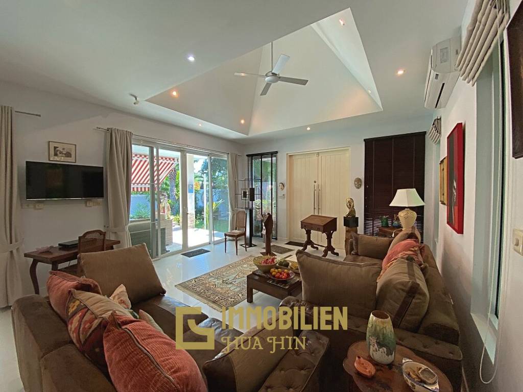 Modern 3 Bed 2 Bath Private Pool Villa For Sale in Woodlands Residence