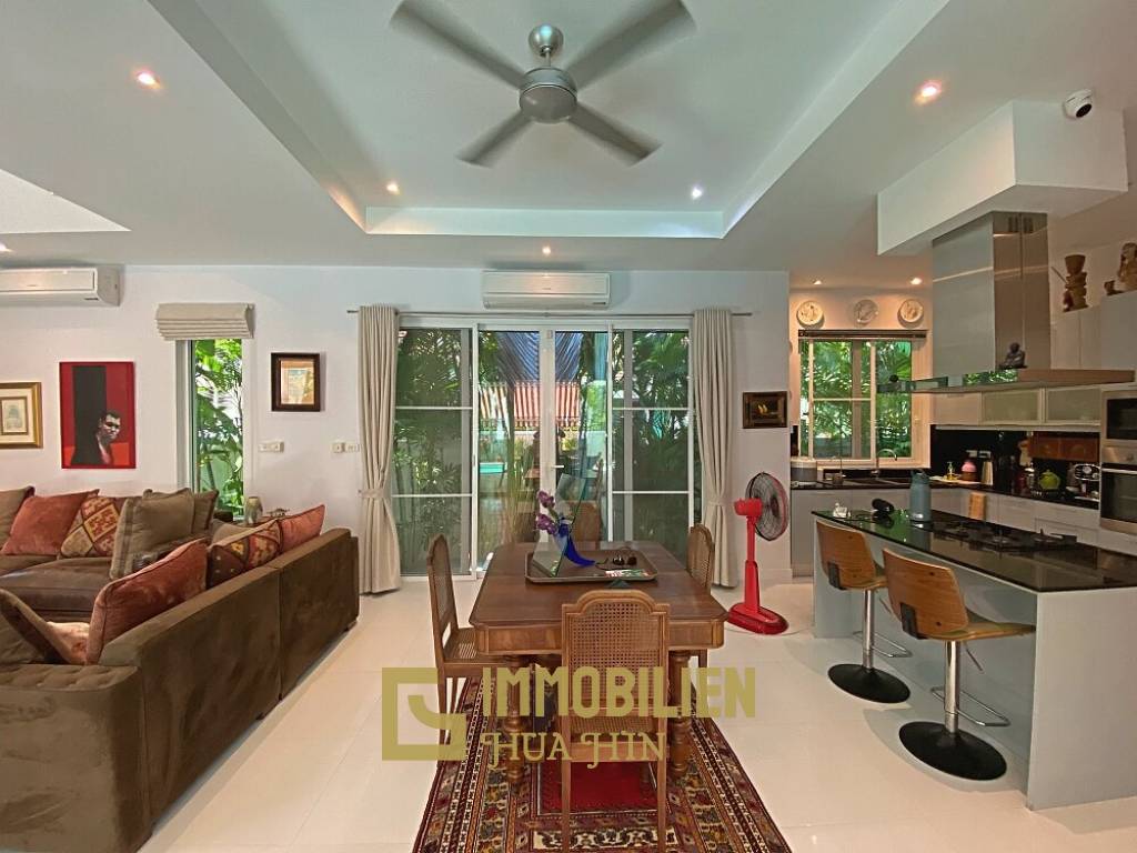 Modern 3 Bed 2 Bath Private Pool Villa For Sale in Woodlands Residence