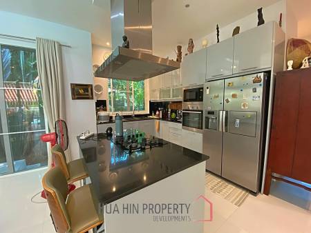Modern 3 Bed 2 Bath Private Pool Villa For Sale in Woodlands Residence