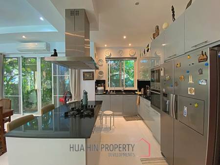 Modern 3 Bed 2 Bath Private Pool Villa For Sale in Woodlands Residence