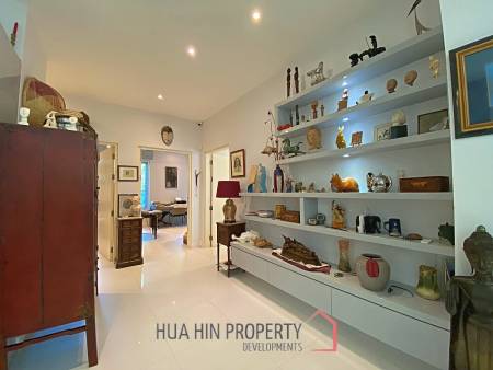 Modern 3 Bed 2 Bath Private Pool Villa For Sale in Woodlands Residence
