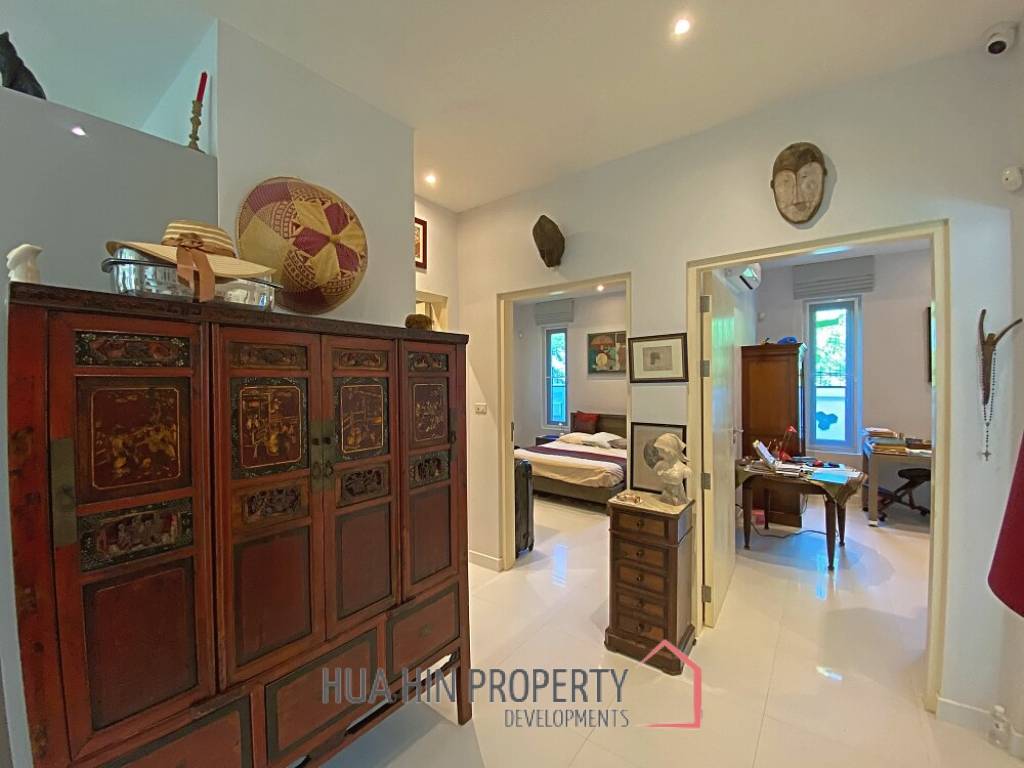 Modern 3 Bed 2 Bath Private Pool Villa For Sale in Woodlands Residence