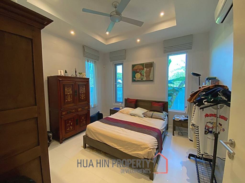 Modern 3 Bed 2 Bath Private Pool Villa For Sale in Woodlands Residence