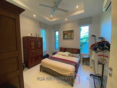 Modern 3 Bed 2 Bath Private Pool Villa For Sale in Woodlands Residence