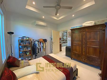 Modern 3 Bed 2 Bath Private Pool Villa For Sale in Woodlands Residence