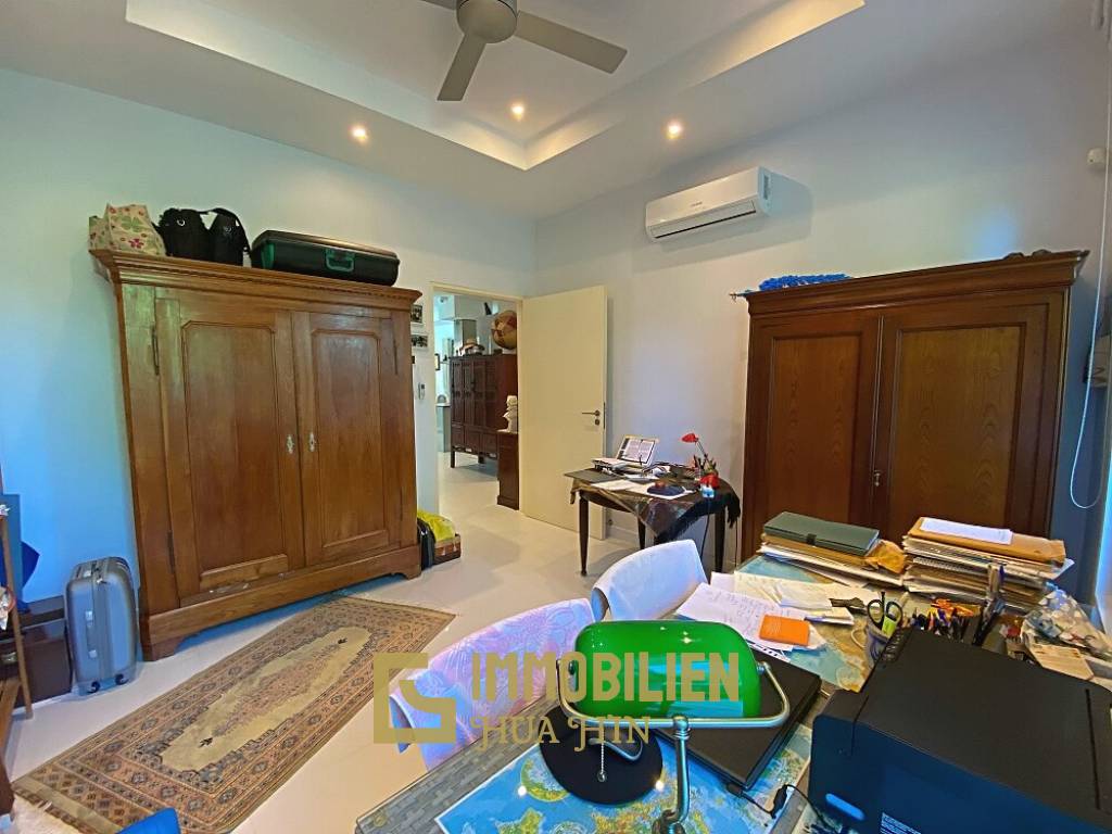 Modern 3 Bed 2 Bath Private Pool Villa For Sale in Woodlands Residence