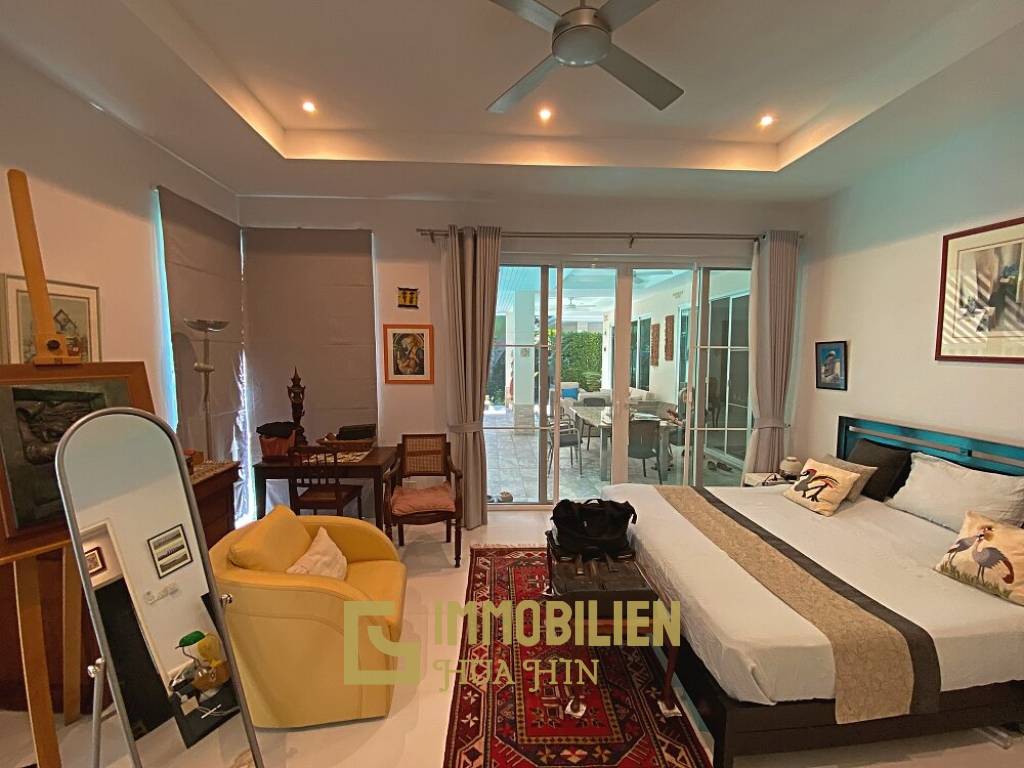 Modern 3 Bed 2 Bath Private Pool Villa For Sale in Woodlands Residence