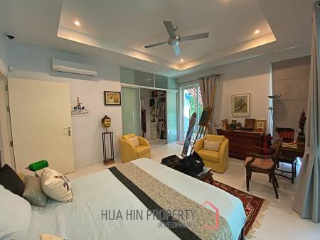 Modern 3 Bed 2 Bath Private Pool Villa For Sale in Woodlands Residence