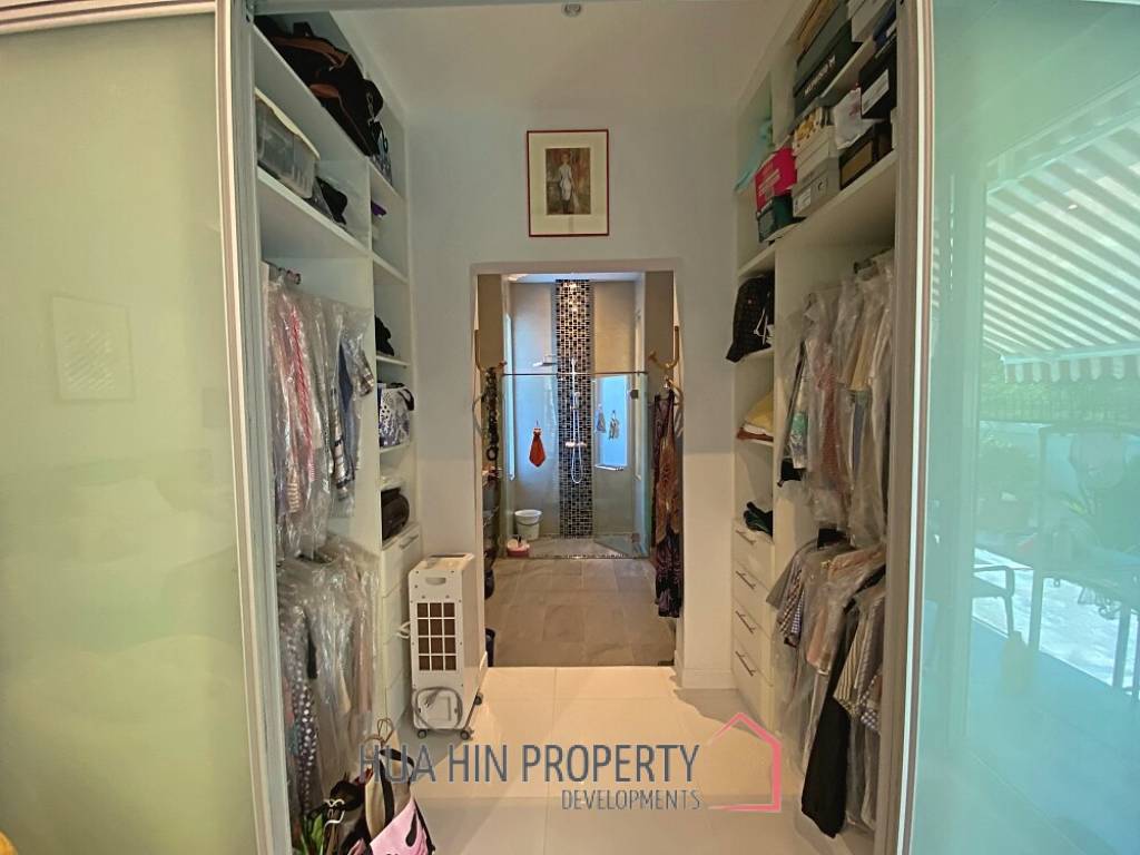 Modern 3 Bed 2 Bath Private Pool Villa For Sale in Woodlands Residence