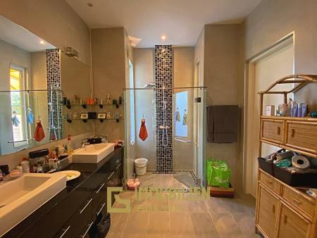 Modern 3 Bed 2 Bath Private Pool Villa For Sale in Woodlands Residence