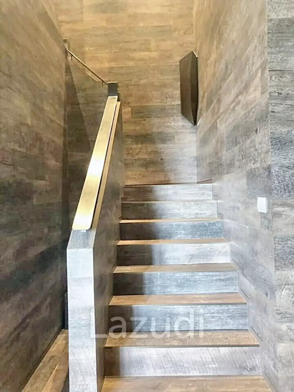 3 Bed  3 Bath  178 SQ.M  Noble Ploenchit