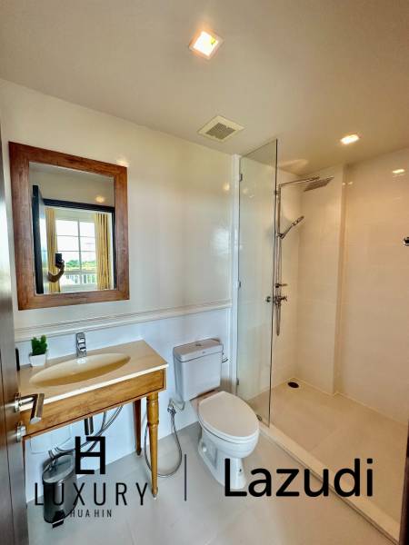 Autumn Condo: 1 Bed Sea View + Mountains View