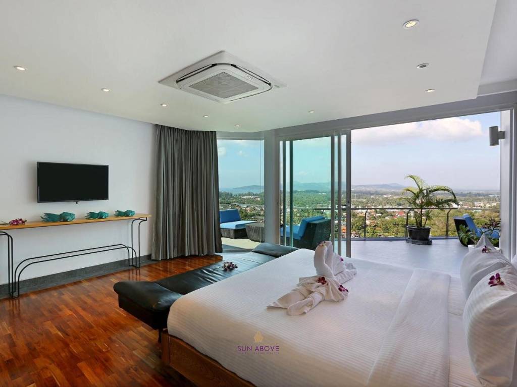 6 beds Seaview Pool Villa  For Rent In Bangtao