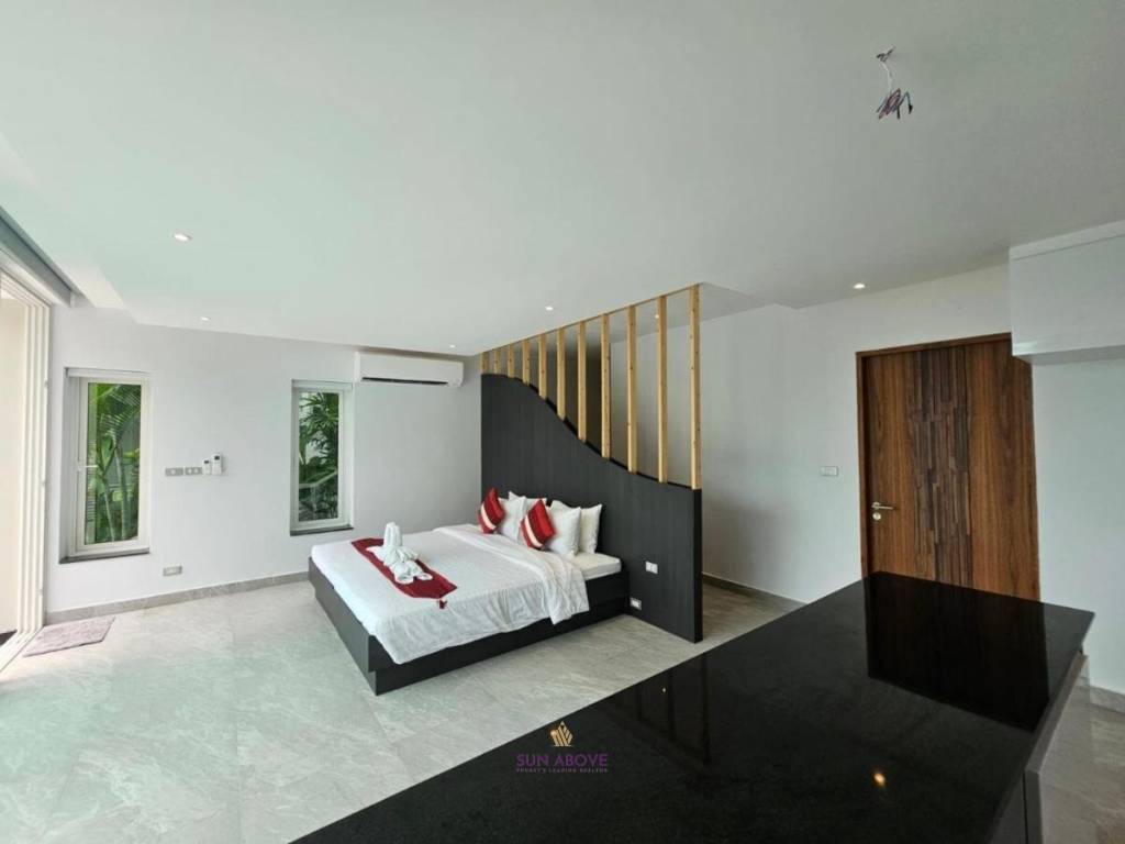 6 beds Seaview Pool Villa  For Rent In Bangtao
