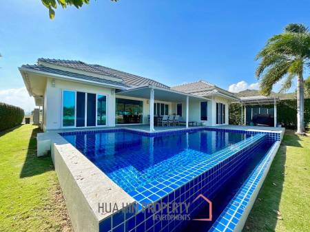 Black Mountain : 3 Bed 3 Bath Pool Villa