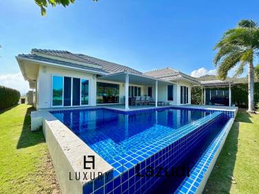 Black Mountain : 3 Bed 3 Bath Pool Villa