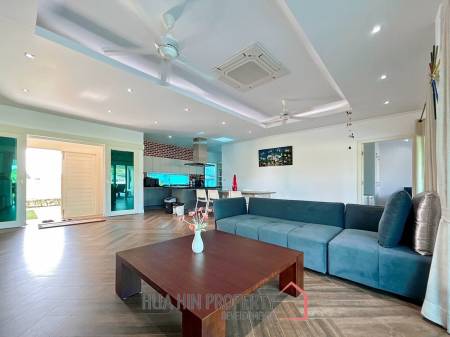 Black Mountain : 3 Bed 3 Bath Pool Villa