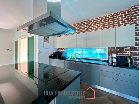 Black Mountain : 3 Bed 3 Bath Pool Villa