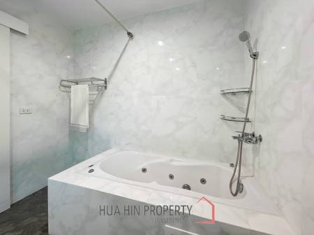 Black Mountain : 3 Bed 3 Bath Pool Villa