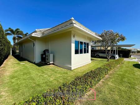 Black Mountain : 3 Bed 3 Bath Pool Villa