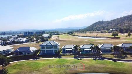 Black Mountain : 3 Bed 3 Bath Pool Villa