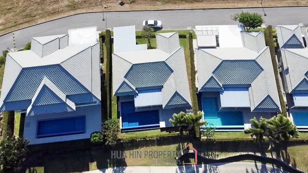 Black Mountain : 3 Bed 3 Bath Pool Villa
