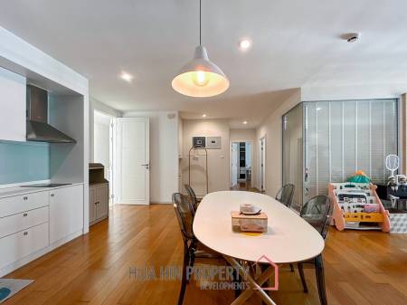 Malibu : 2 Bedroom Beachfront Condo