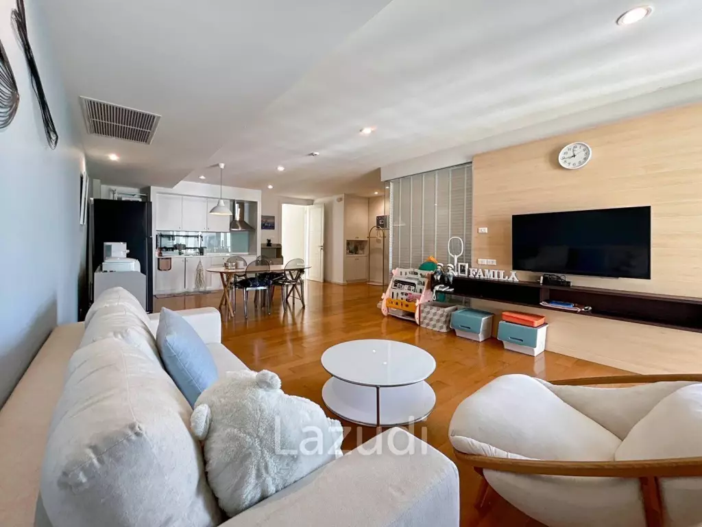 Malibu : 2 Bedroom Beachfront Condo