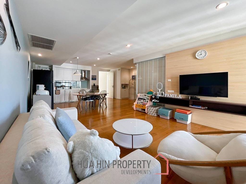 Malibu : 2 Bedroom Beachfront Condo