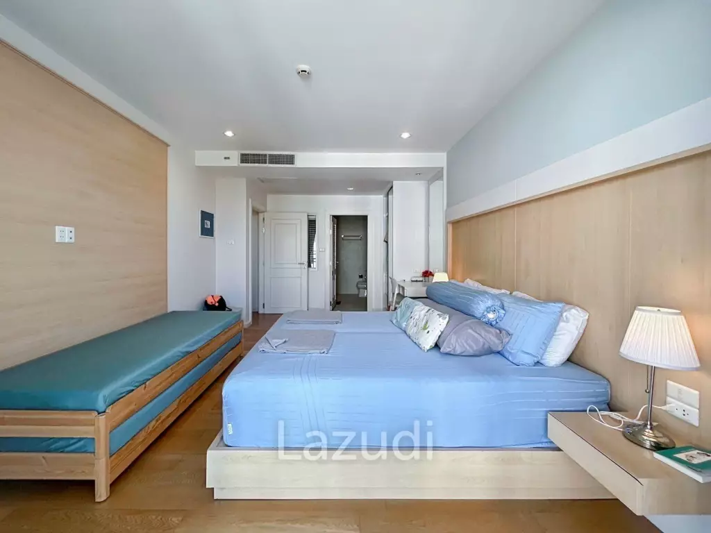Malibu : 2 Bedroom Beachfront Condo