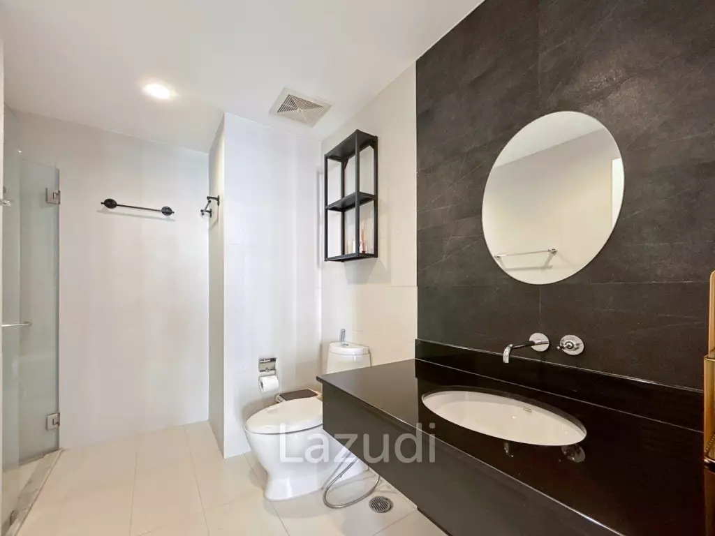 Malibu : 2 Bedroom Beachfront Condo