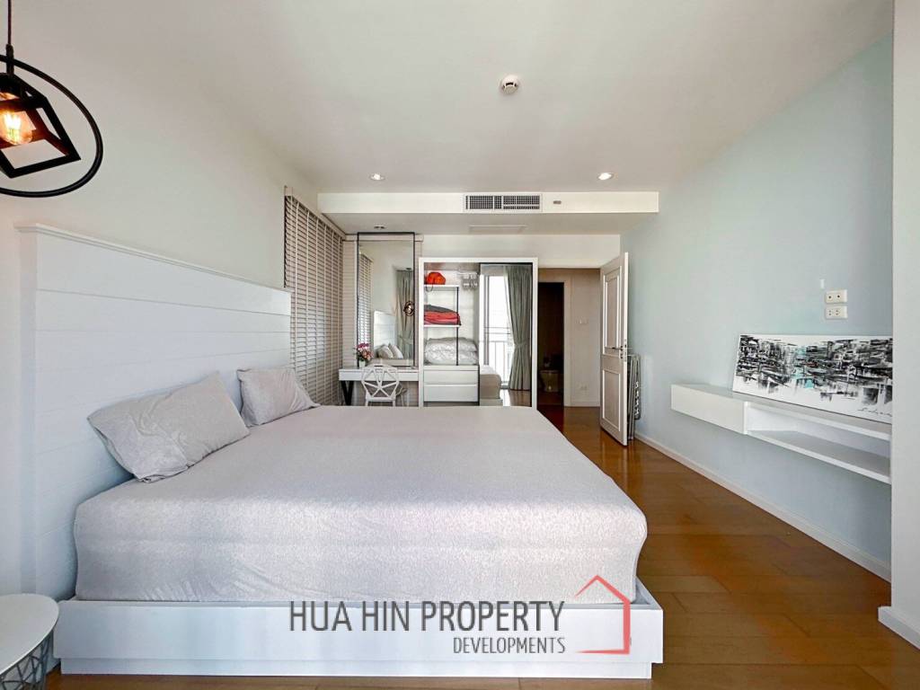 Malibu : 2 Bedroom Beachfront Condo