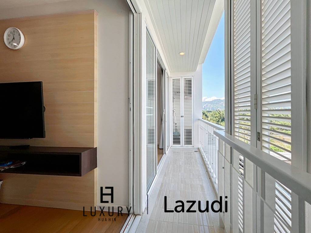 Malibu : 2 Bedroom Beachfront Condo