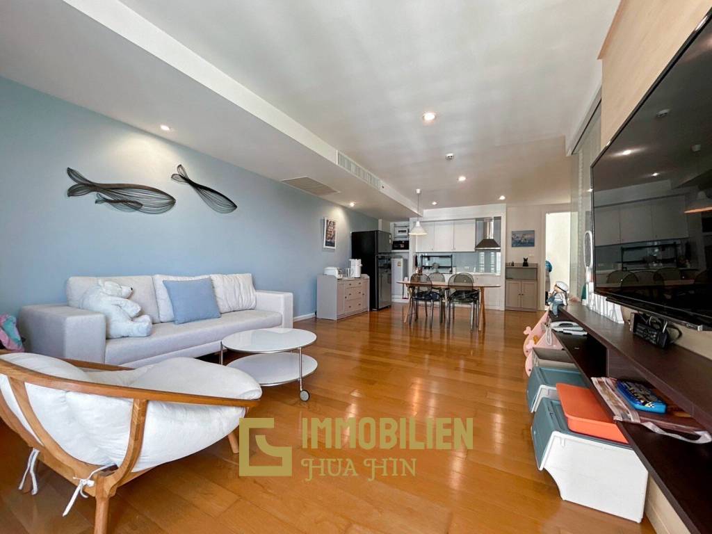 Malibu : 2 Bedroom Beachfront Condo