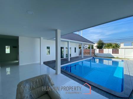 Soi 102: Pool villa with 4 bedrooms