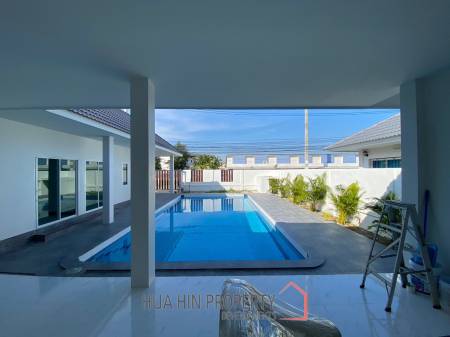 Soi 102: Pool villa with 4 bedrooms