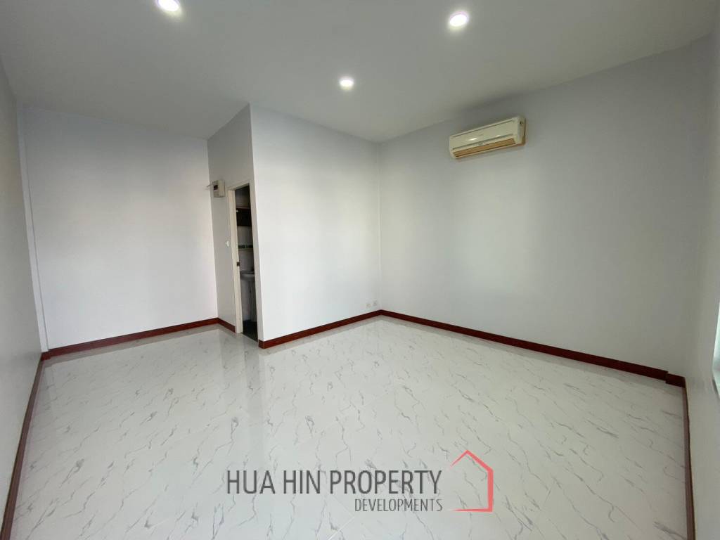 Soi 102: Pool villa with 4 bedrooms