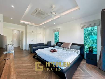 Black Mountain: 3 Schlafzimmer 3 Badezimmer Pool Villa