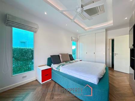 Black Mountain : 3 Bed 3 Bath Pool Villa