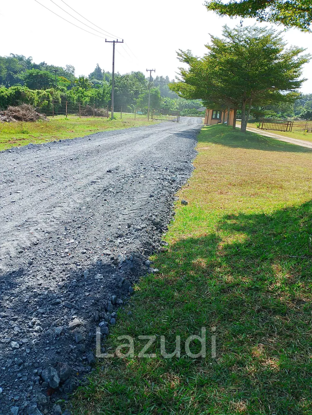 50% REDUCED - 483m2 - 60% complete Thai estate in Mae Taeng